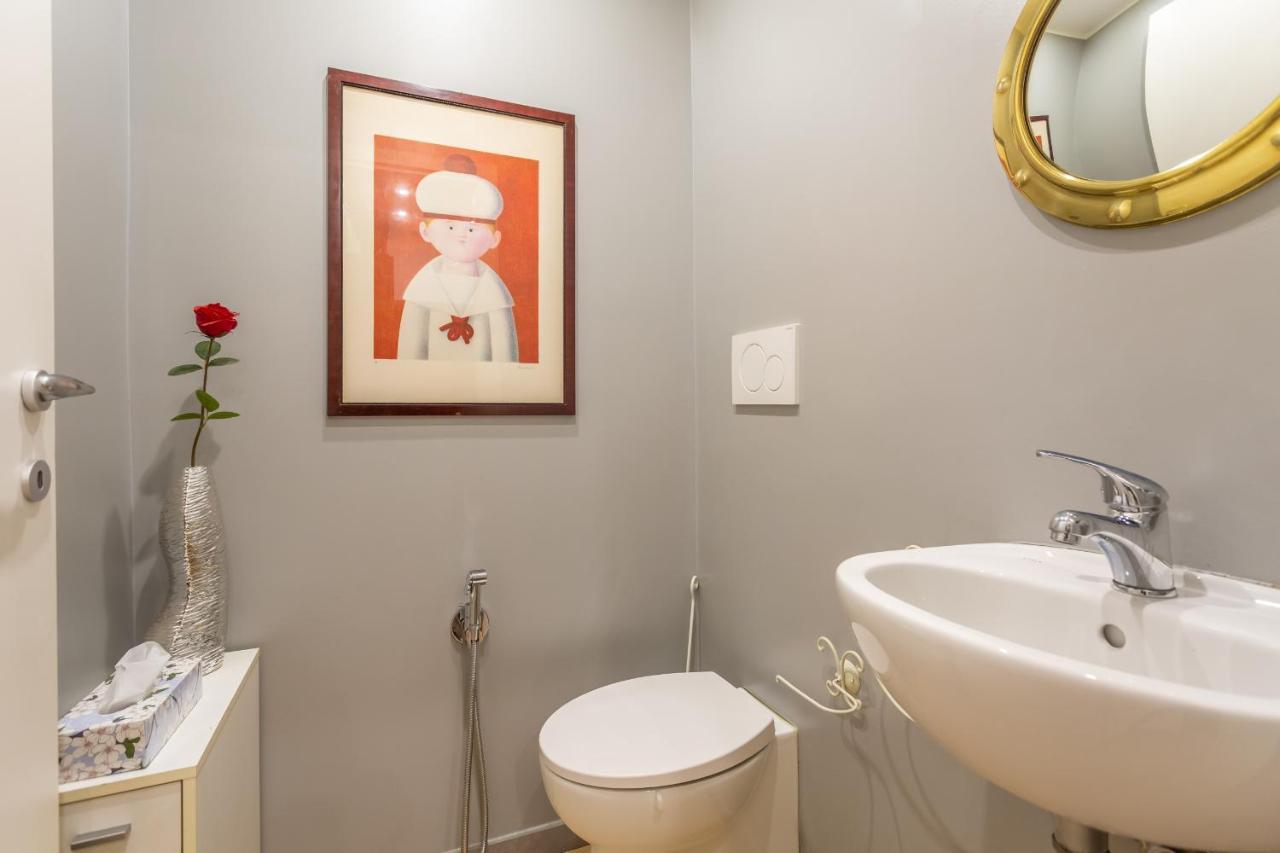 Апартаменты St Peter'S Spacious 4 Bdr With Private Parking Рим Экстерьер фото
